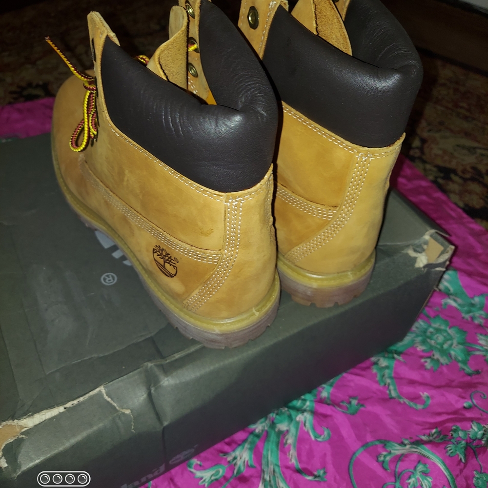 Timberland Tan Leather Boots - Picture 2 of 4